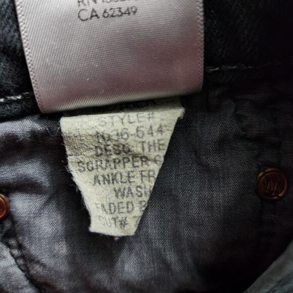 Mother Superior The Scrapper Cuff Ankle Fray The Devil May Care Jean Size 24 - Picture 8 of 9
